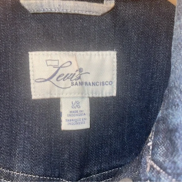 Levi's Dark Blue Jean Jacket - Picture 3 of 5